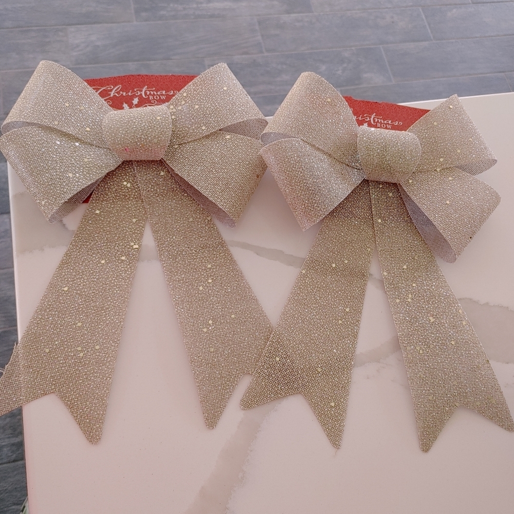 New Two large sparkle bows
